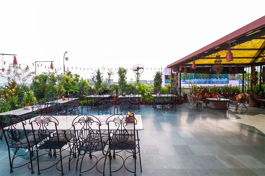 Kalyan Rooftop and Indoor restaurant jaipur