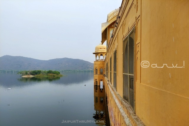 how-to-go-inside-jal-mahal-jaipur-hotel