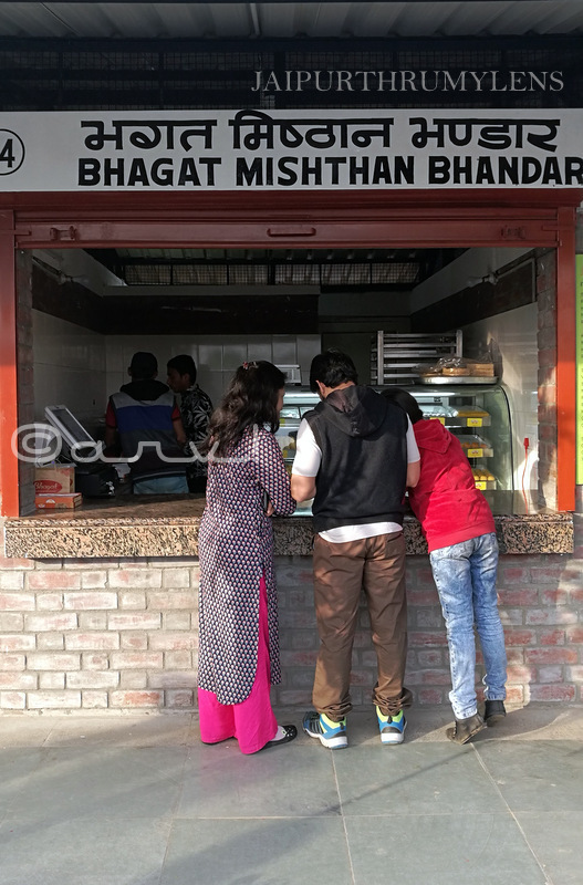 bhagat-misthan-bhandar-jaipur-masala-chowk