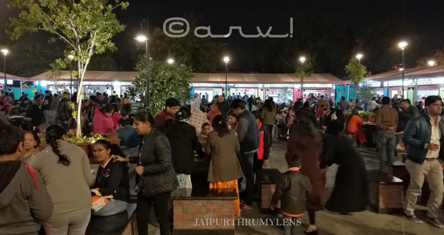 heavy-rush-masala-chowk-jaipur-photo