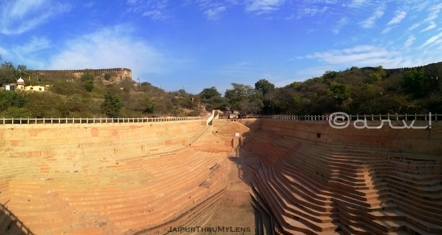 nahargarh-fort-ancient-step-well-water-storage-jaipur