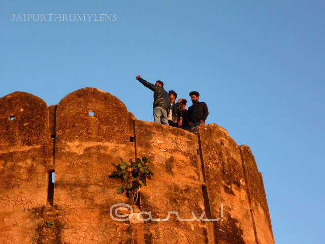 selfie-point-nahargarh-fort-sunrise-jaipur