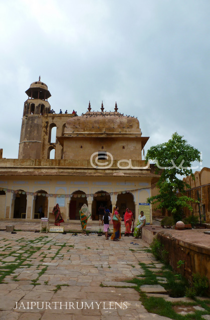 lord krishna temple charan mandir at nahargarh hills jaipur