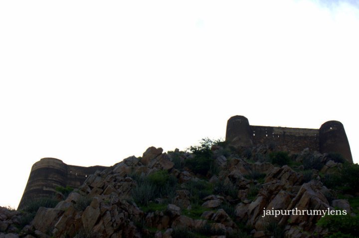 achrol -fort-near-jaipur