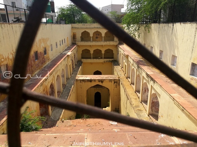 stepwell-in-jaipur-jagga-baori-maharani-gayatri-devi