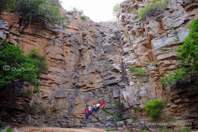 jaipur-trekking-route-charan-mandir