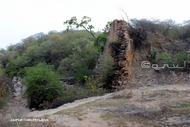 athuni-dam-hathni-kud-dravyawati-river-jaipur