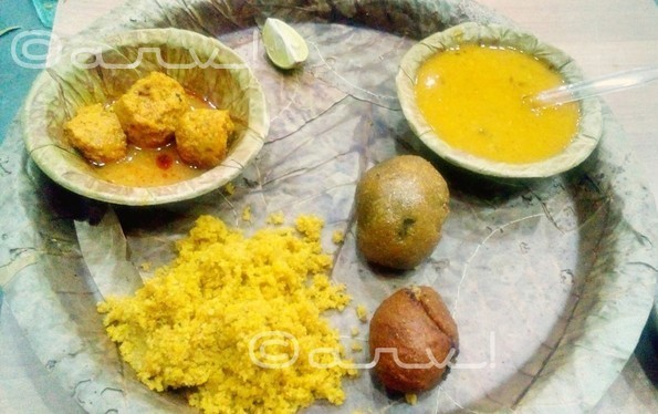 rajasthani-food-in-jaipur-dal-baati-churma-jaipurthrumylens