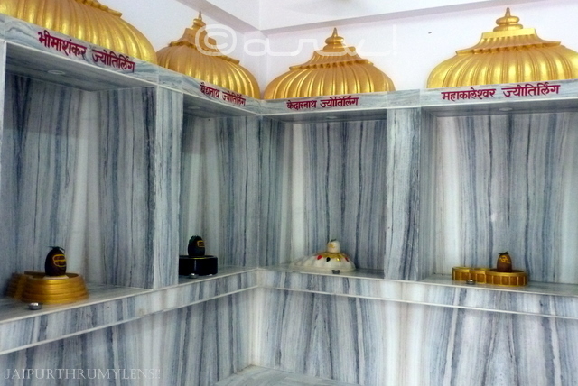 jyotirling in india at khol ke hanuman ji temple jaipur