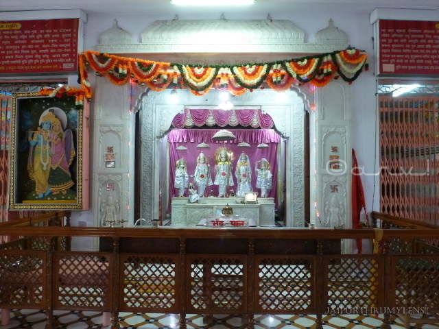 ram-darbar-in-jaipur-khol-ke-hanuman-ji temple