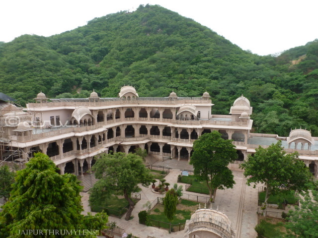 photo-khol-ke-hanuman-ji-temple-jaipur-kitchen