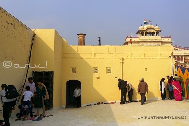 jaipur-raj-rajeshwar-temple-entrance-city-palace