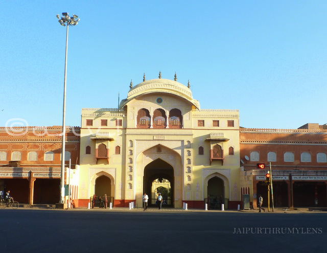tripolia-gate-jaipur-bazar-photo